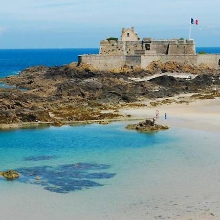 Le Plongeoir De Bon-Secours Lägenhet Saint-Malo Exteriör bild