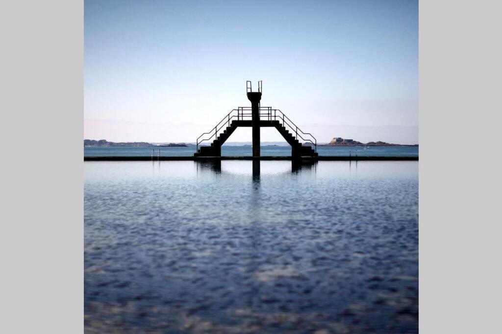Le Plongeoir De Bon-Secours Lägenhet Saint-Malo Exteriör bild